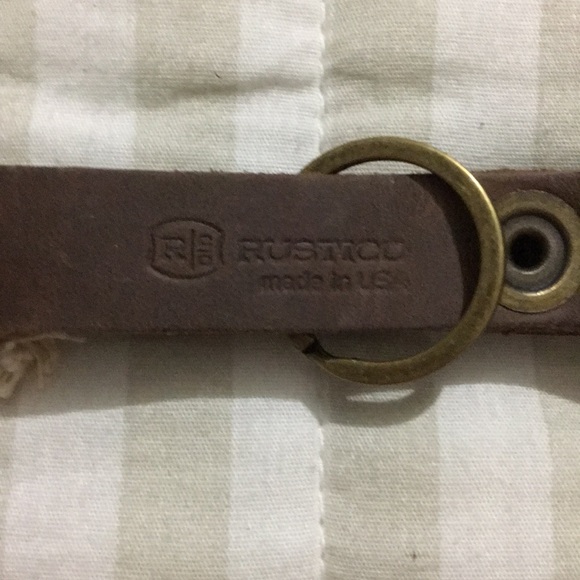 NWT loop keychain - Picture 4 of 7